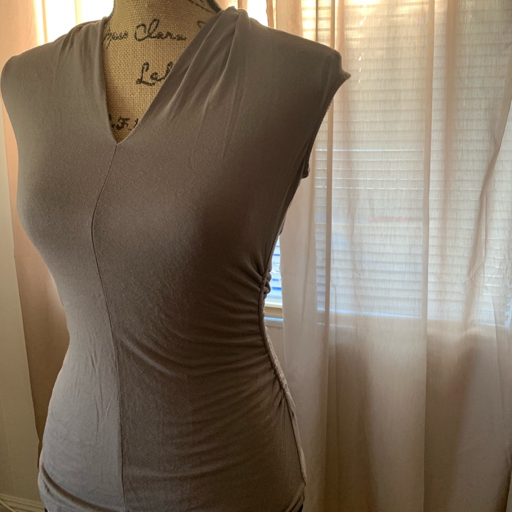 Gray Vince Camuto blouse Size XS - Picture 2 of 3